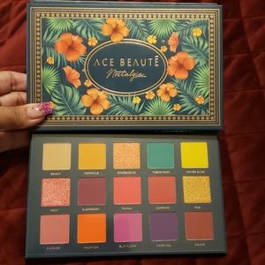 Nostalgia Eye Shadow Pallette